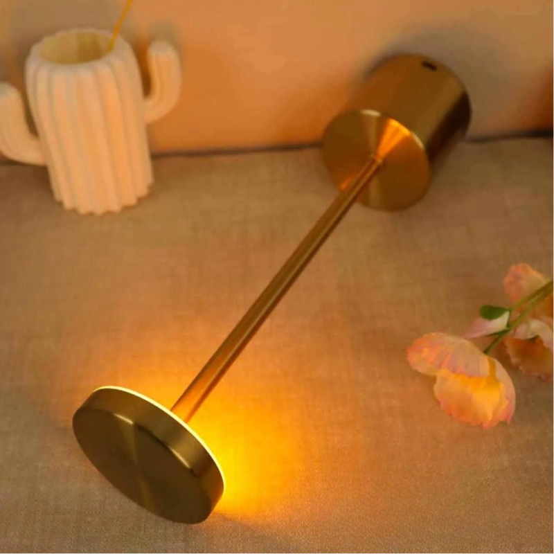 Luminária de Mesa LED Recarregável Sem Fio Metal