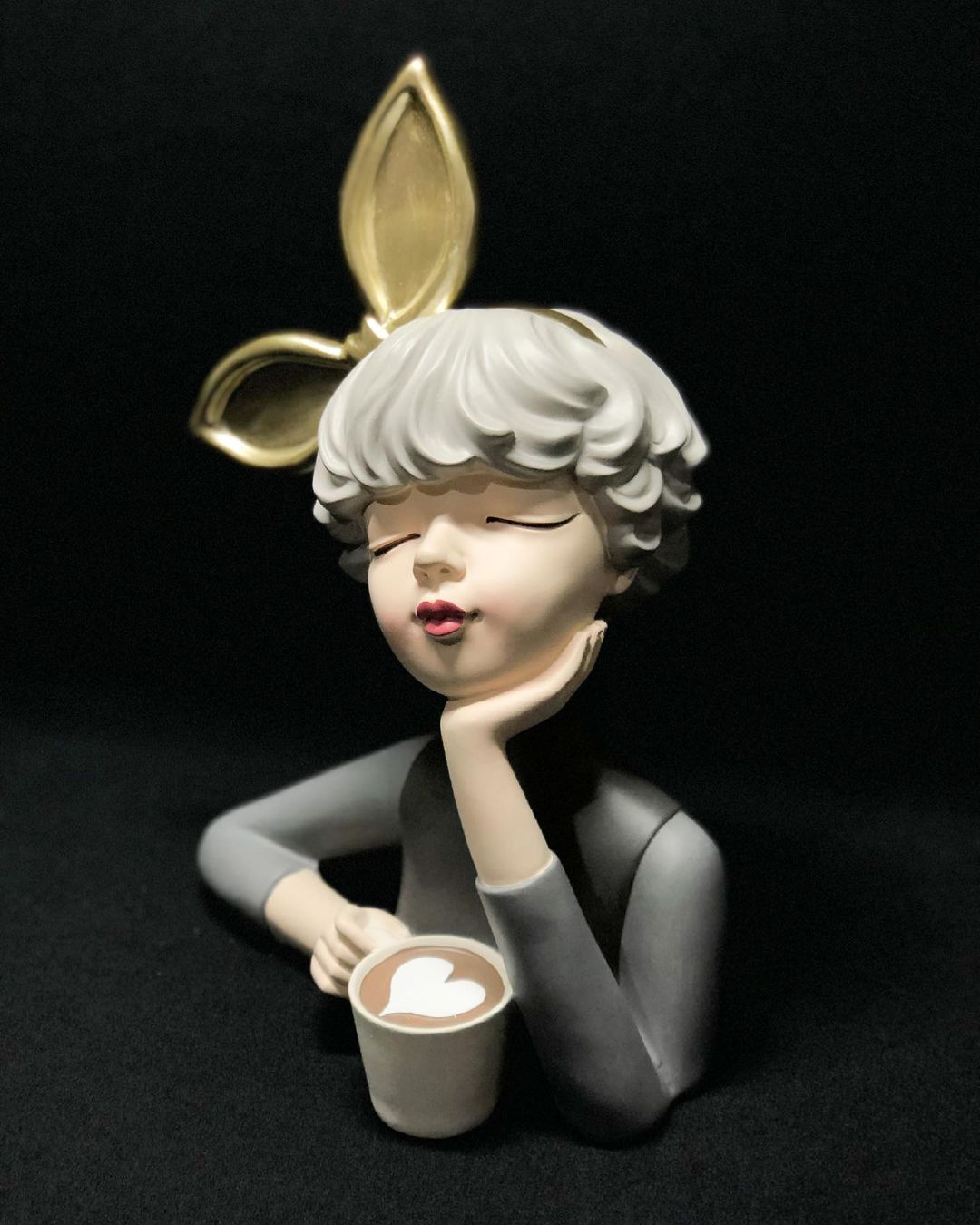 Busto Decorativo Lili Max Café Estatueta